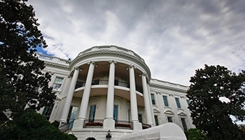 美国对进口半导体加征25%关税 行业面临成本上涨冲击 - ��ý���鱨��վ