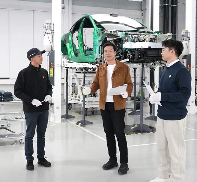 雷军跨年直播公布小米汽车2025年交付量超41万辆(图1)